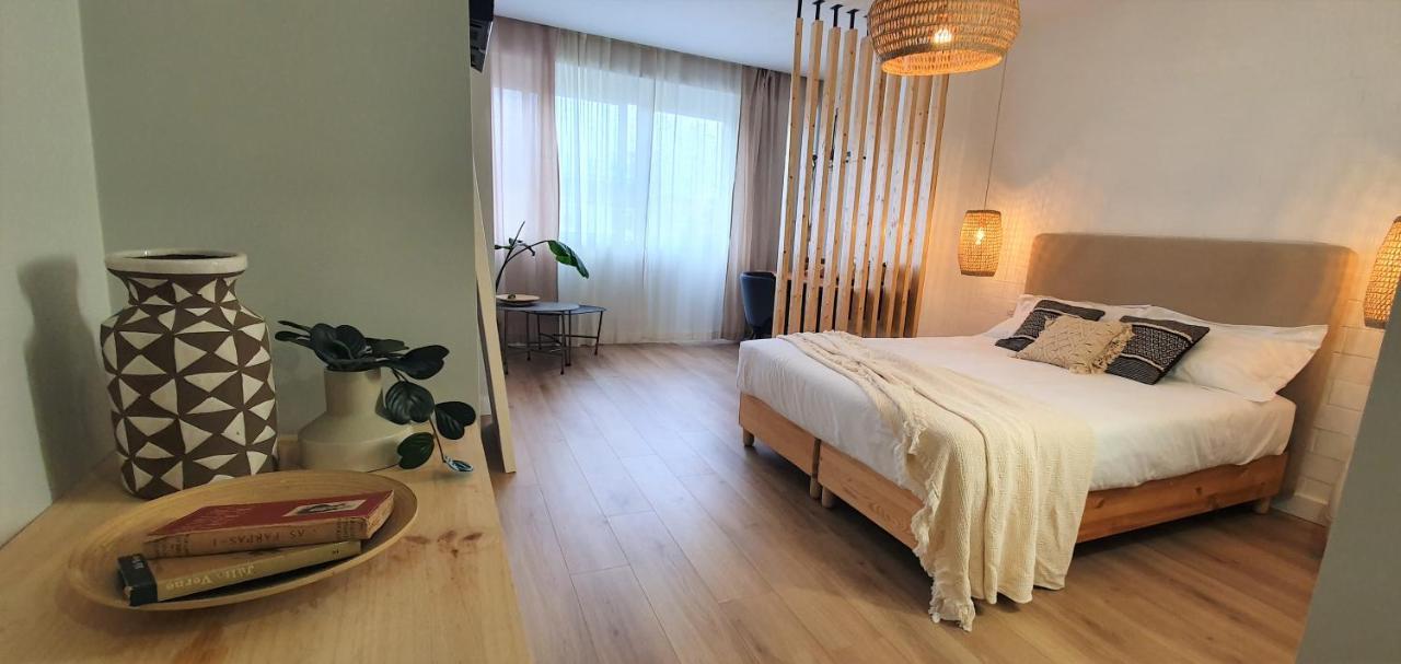 Airport Earth - Self Check-in Apartment Lisbon