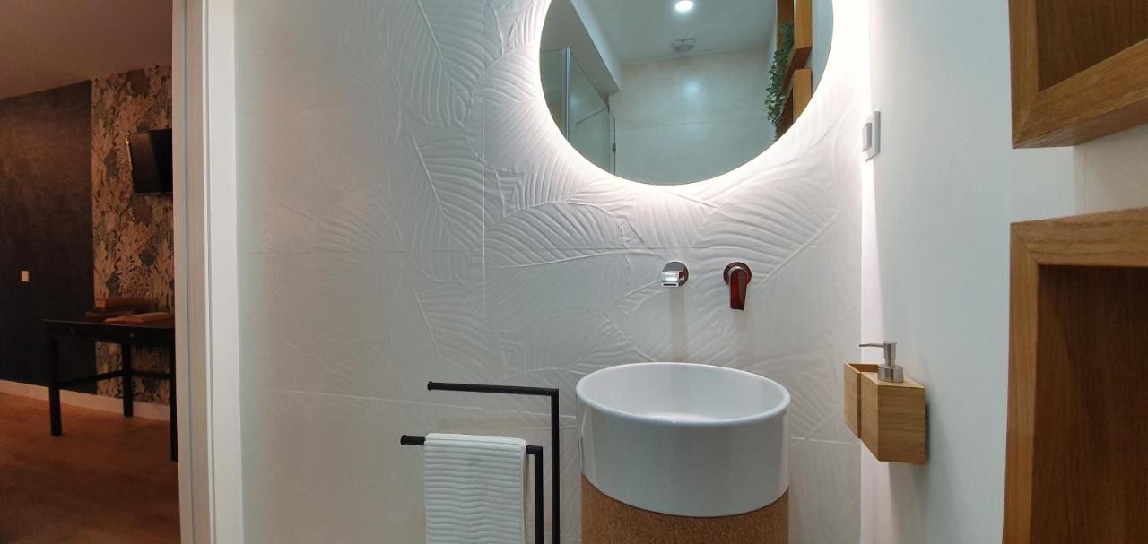 Airport Earth - Self Check-in Apartment *