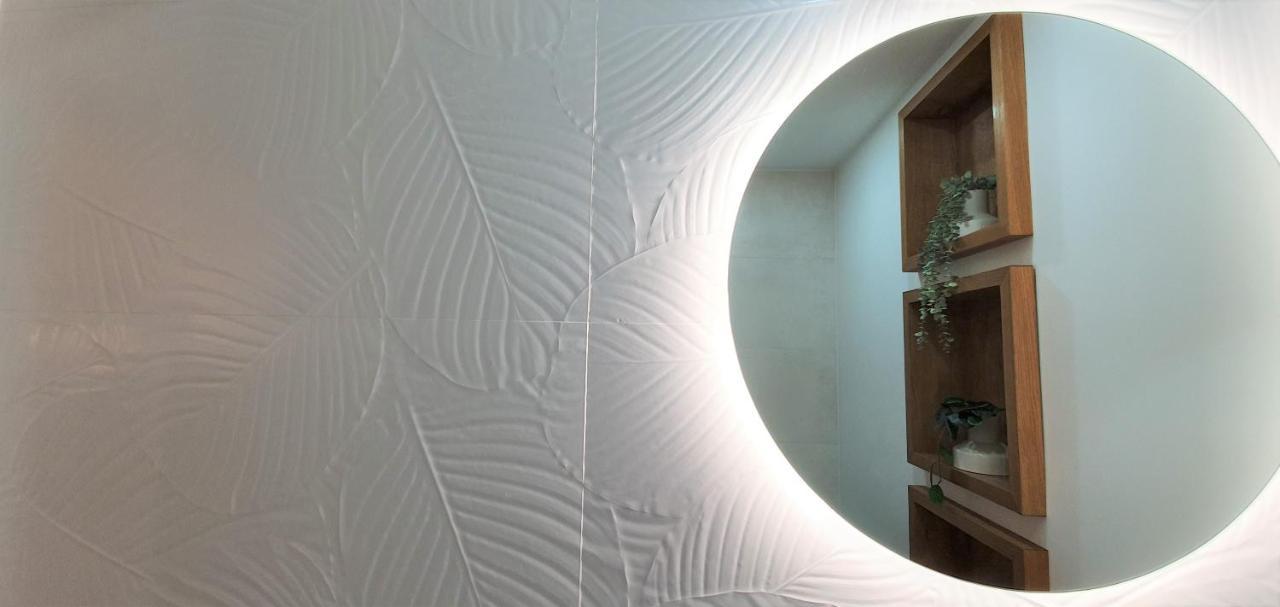 Airport Earth - Self Check-in Apartment *