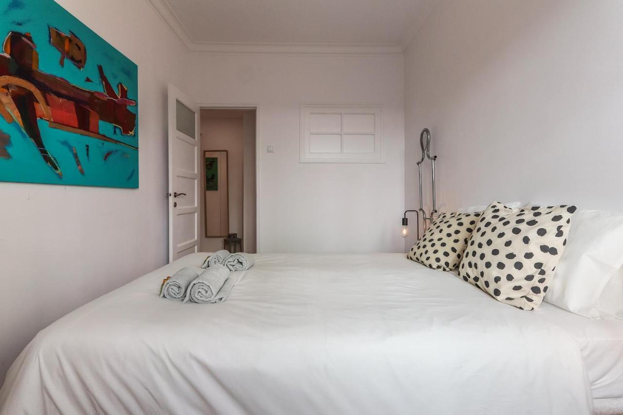 Apartment Portucale ! Olaias Design With Terrace Lisbon