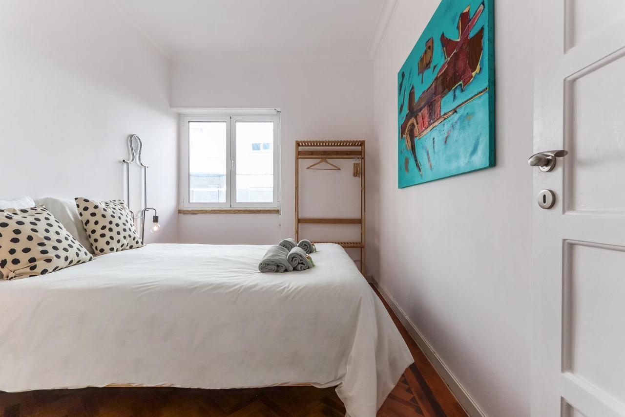 Apartment Portucale ! Olaias Design With Terrace Lisbon
