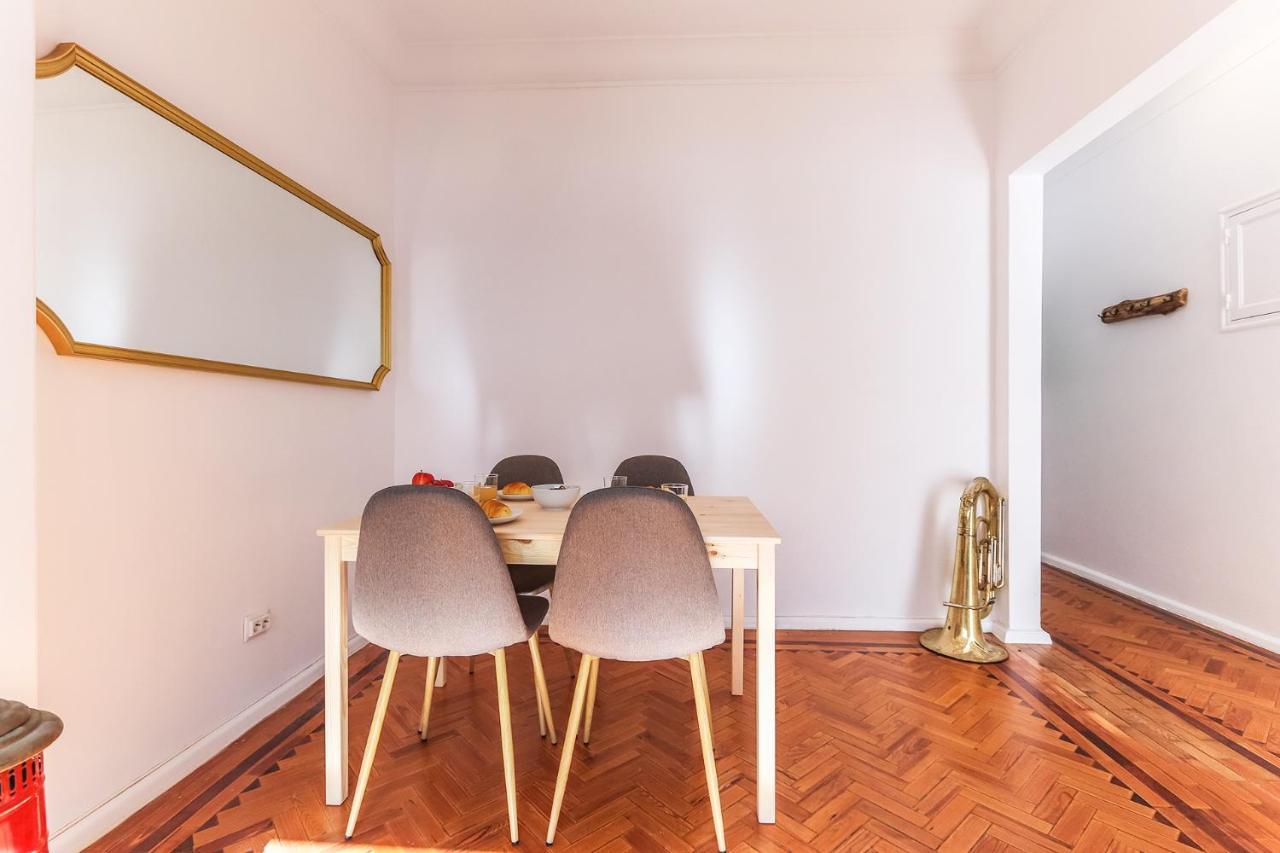 Portucale ! Olaias Design With Terrace Apartment