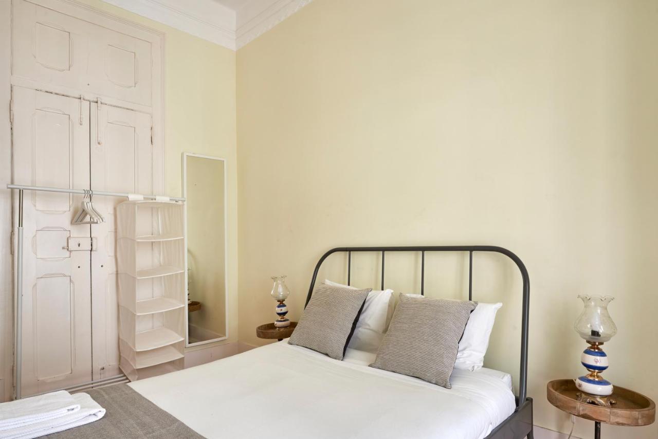 Renovated Spacious Baixa Apartment, By Timecooler Lisbon