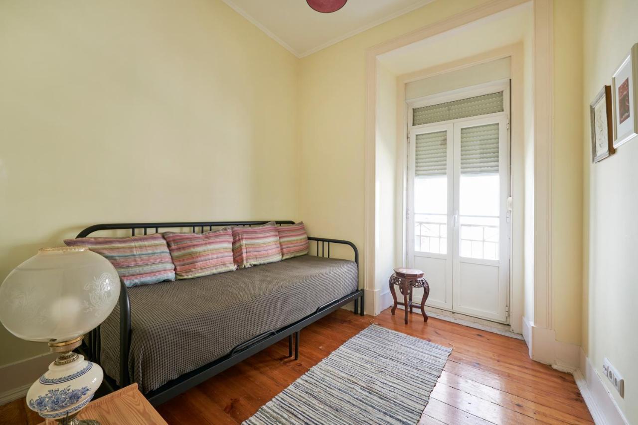 Renovated Spacious Baixa Apartment, By Timecooler Apartment *