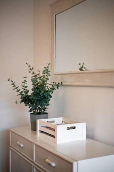 Balcony In Center Apartment *