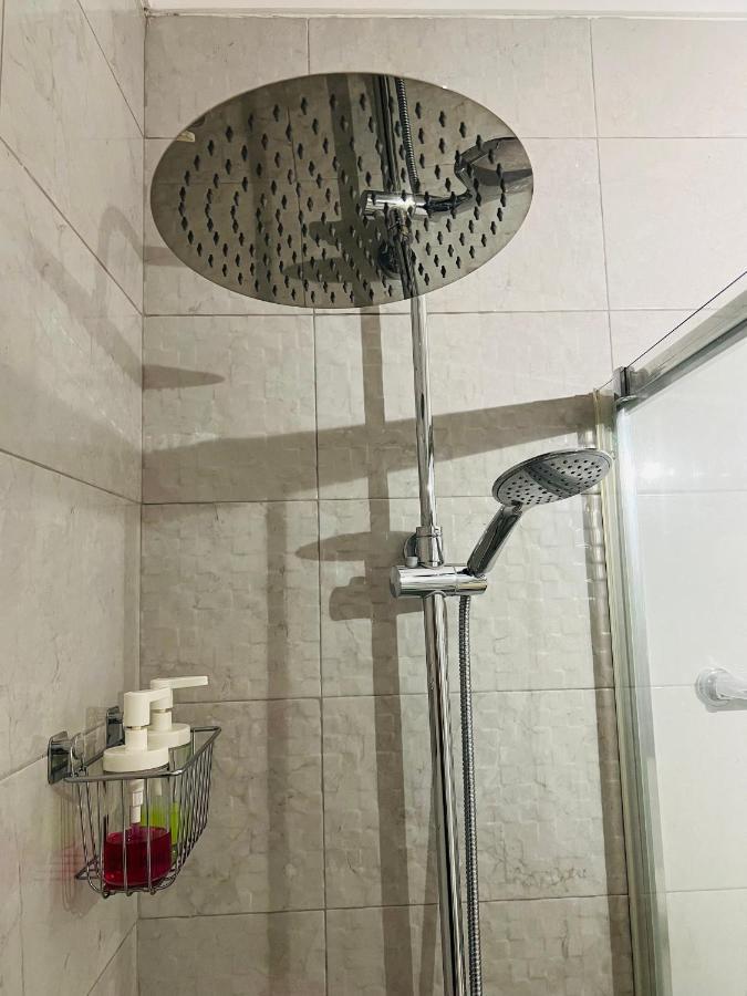 Quarto em Acomodações Particulares Antônio Pedro Lisboa