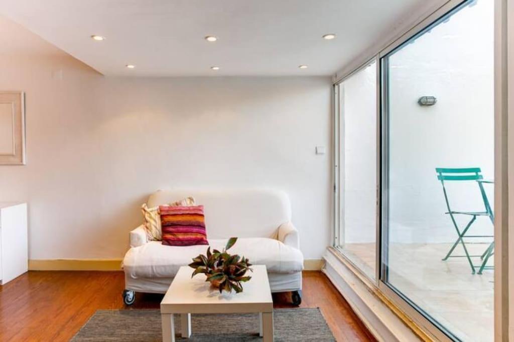 Apartment Balcony In Center Lisbon