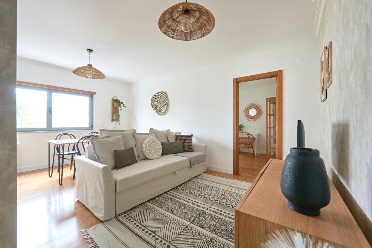With Private Terrace & Car Garage Apartment Lisbon