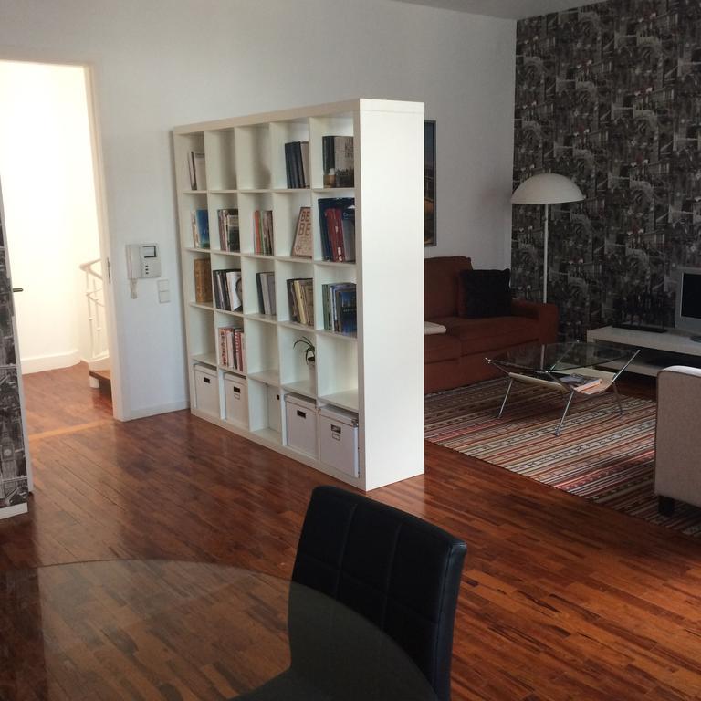 Belong Staying And Feeling - Casa Da Se * Lisbon