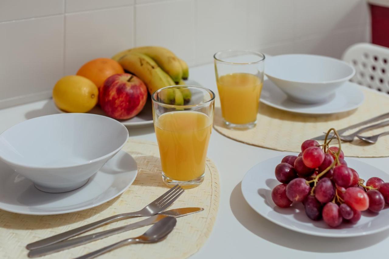 Elegant 3 Bedroom - Centre - Garage - Metro Apartment Lisbon