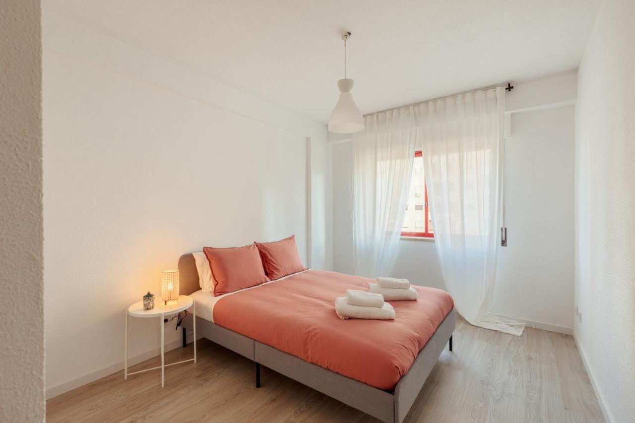 Elegant 3 Bedroom - Centre - Garage - Metro * Lisbon