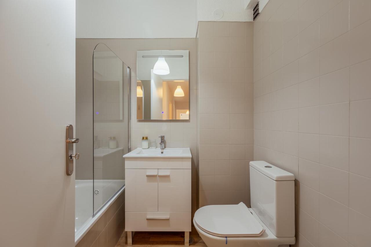 Apartment Elegant 3 Bedroom - Centre - Garage - Metro Lisbon