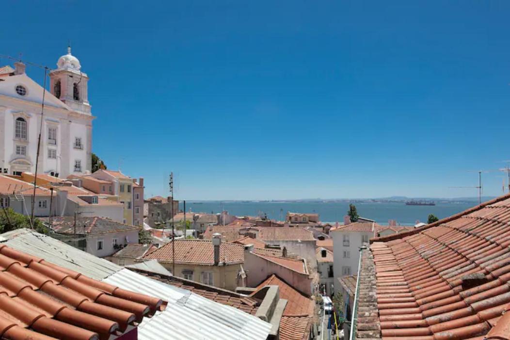 Alfama Downtown * Lisbon