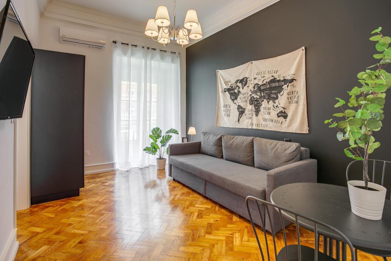 Apartamento Out & *