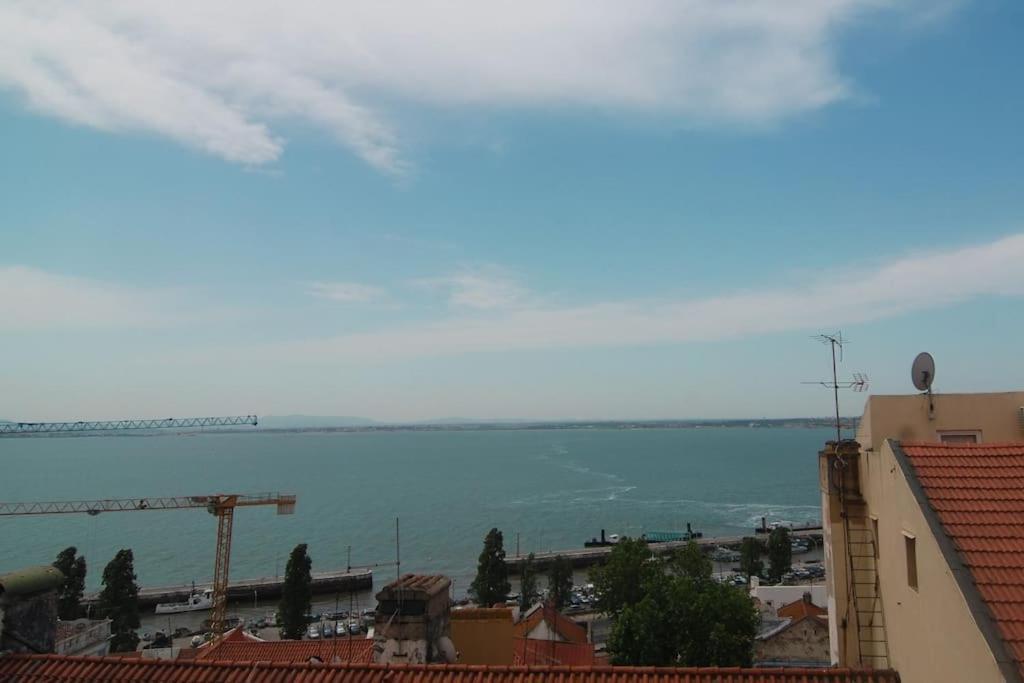 Historical Center Alfama - Stunning River Views * Lisbon
