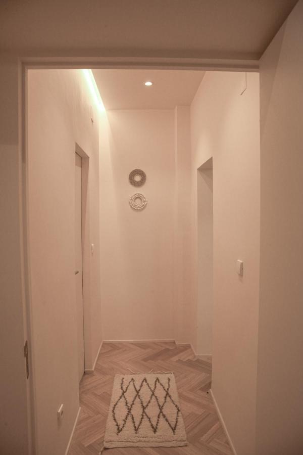 The Slow Apartment *