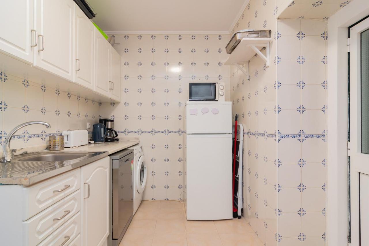 Lovely & Bright Family Flat W/ Patio Apartment *