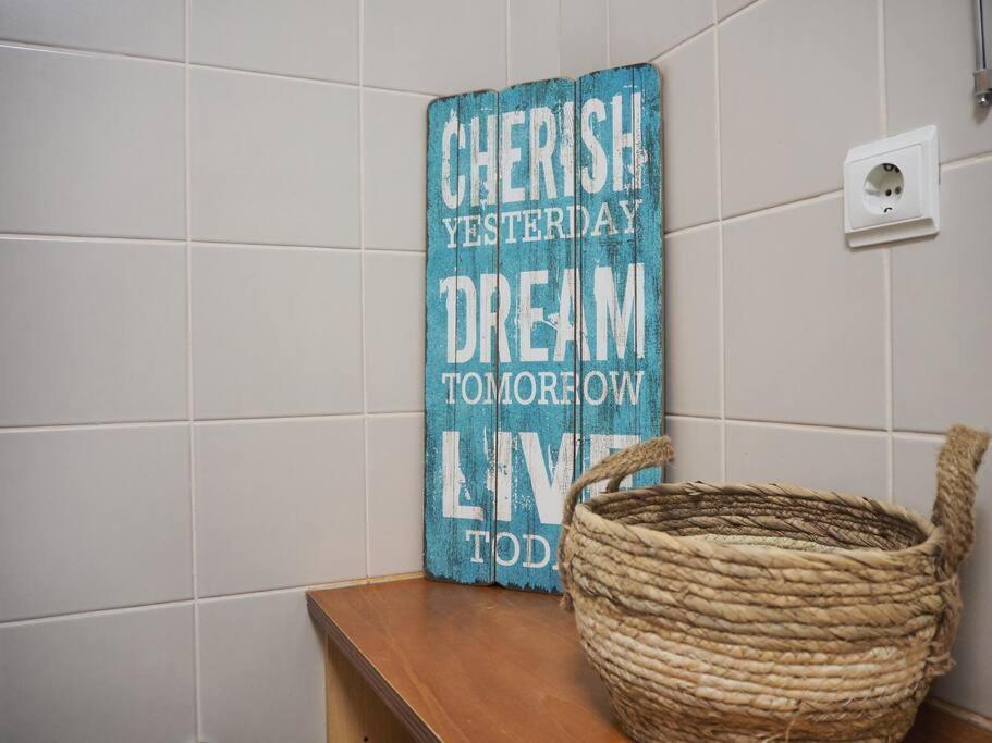 Apartment Near Airport & Citycenter Free Parking