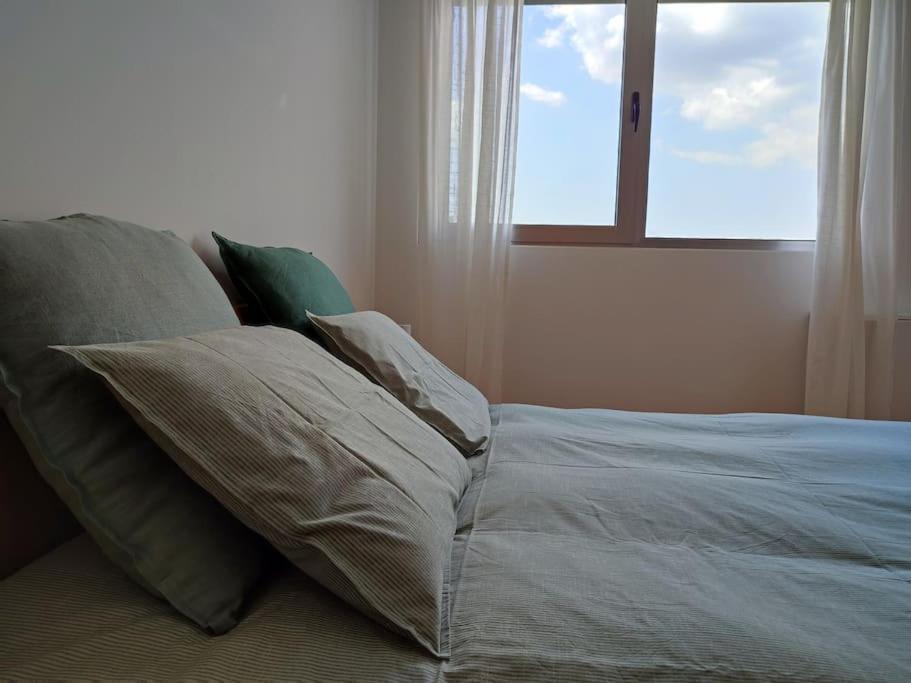 Apartment Near Airport & Citycenter Free Parking *