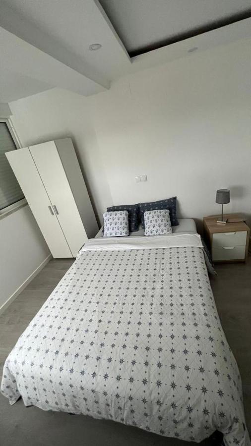 Near The Airport Homestay Lisbon