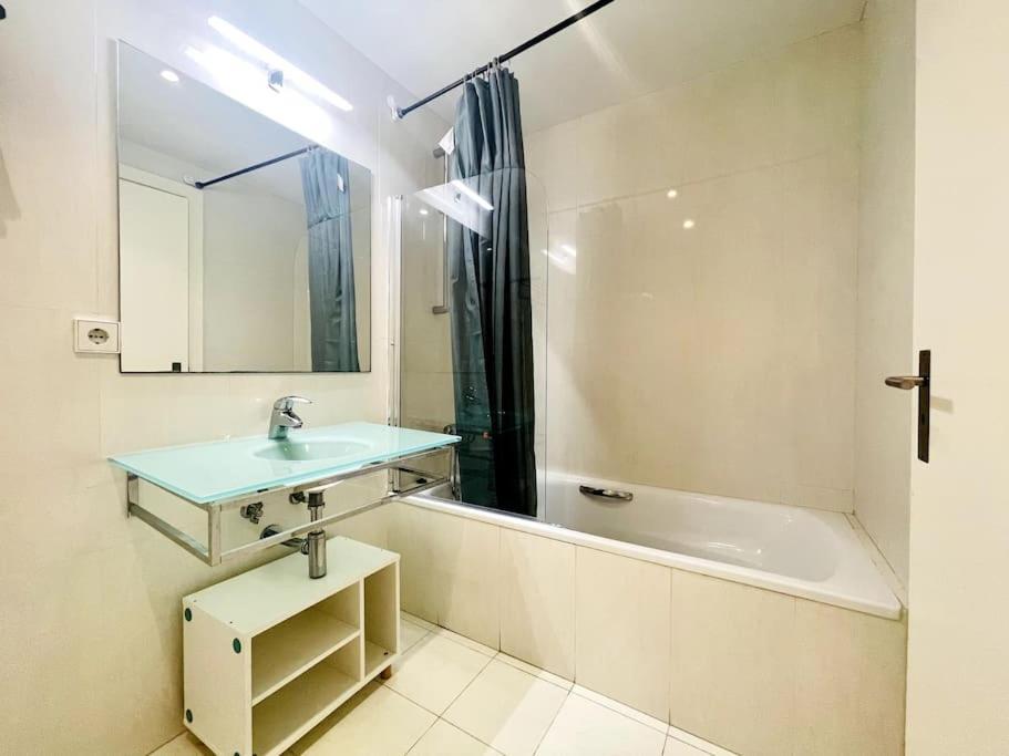 Airport Expo Apartment *