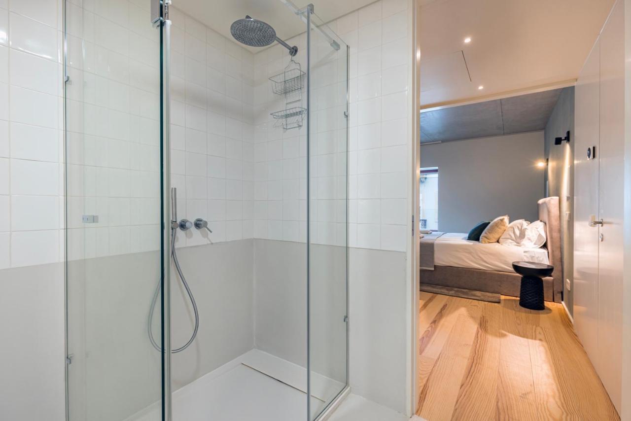 Apartment Hidden Pearl W/ Patio & Pool By Lovelystay