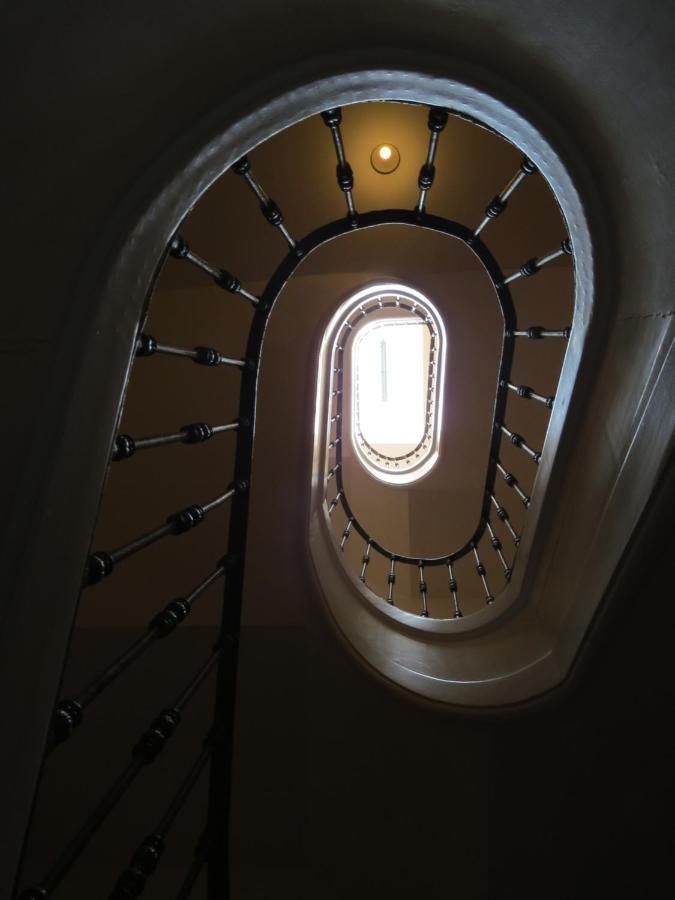 Boutique In The Heart Of ! Lemonn C * Lisboa