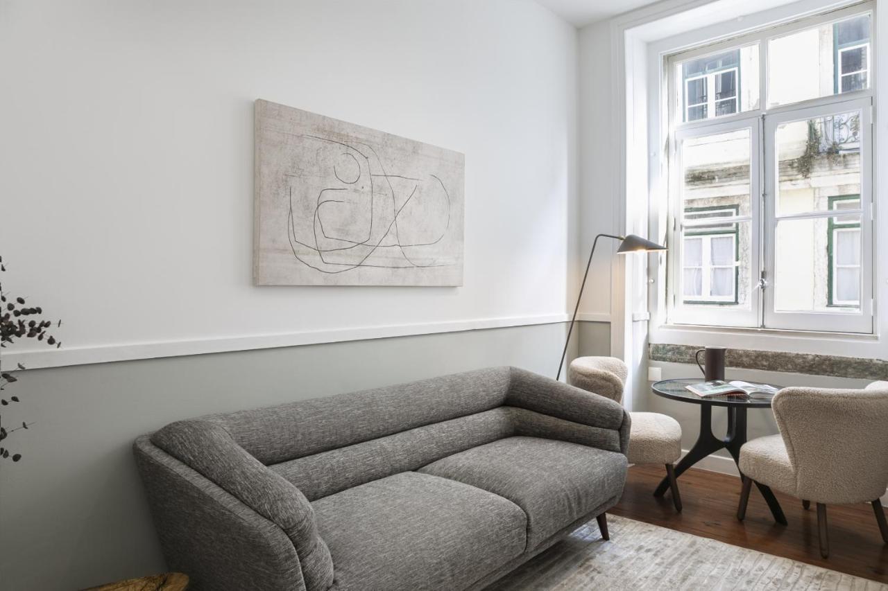 Downtown Flat With Design And Comfort At Downtown Lisbon