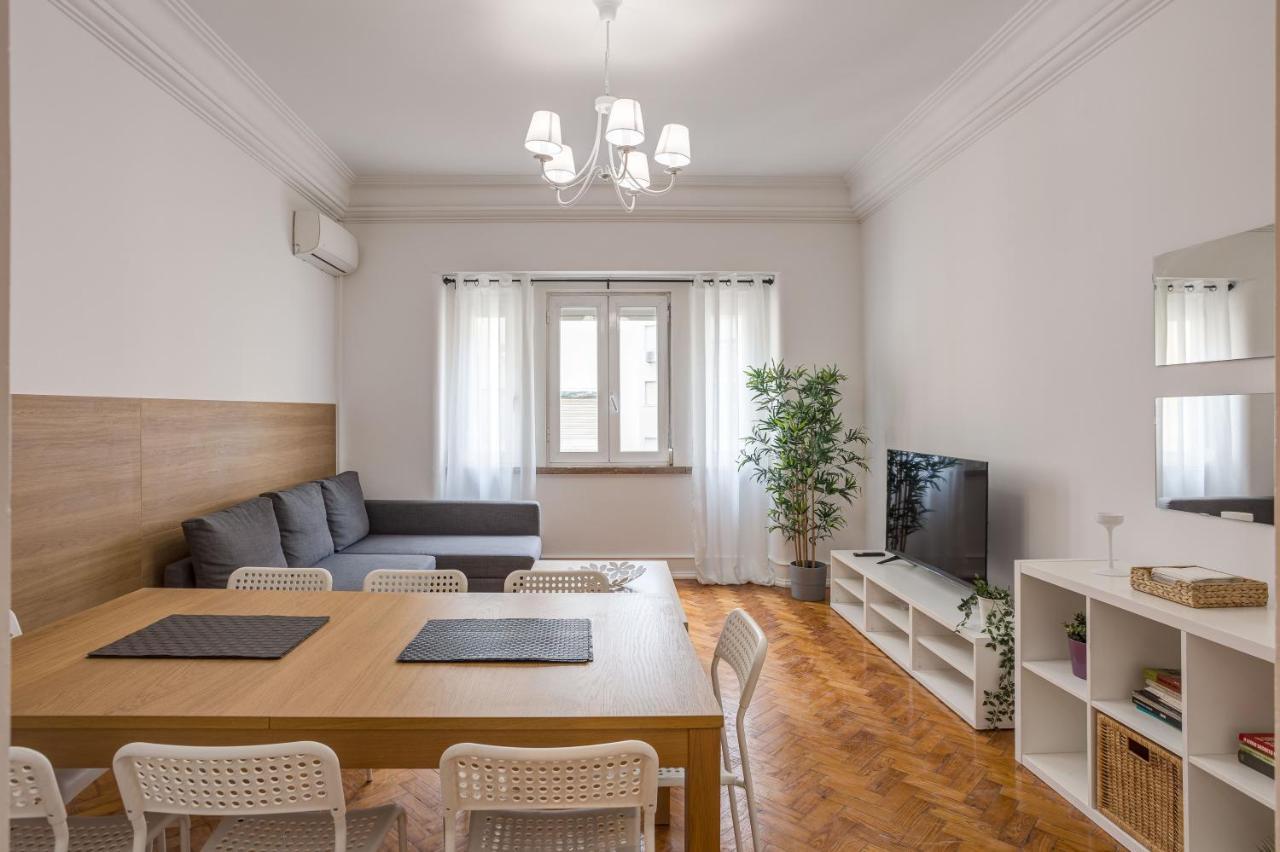 Out & Apartamento