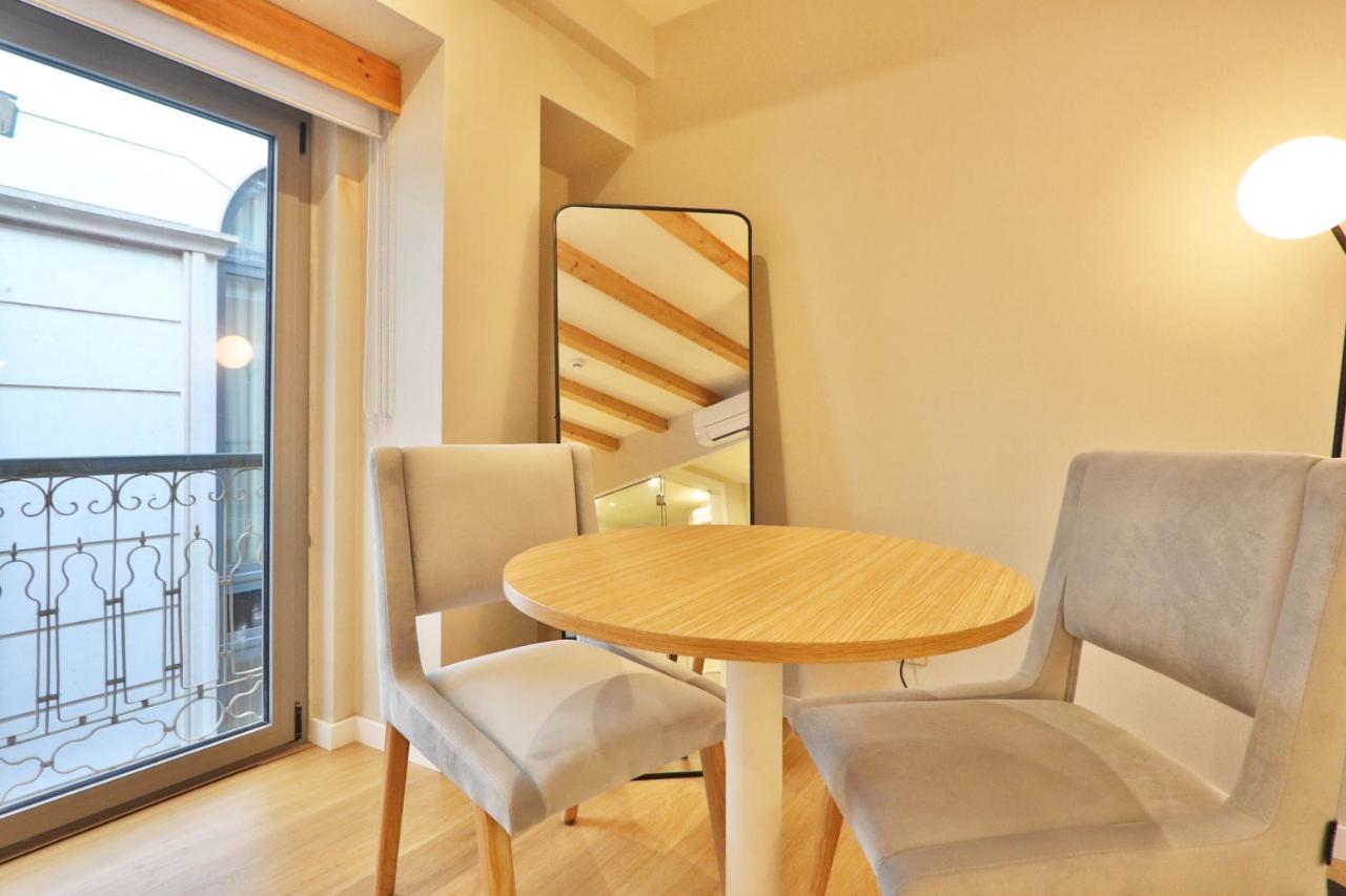 Boulevard Boutique Apartment