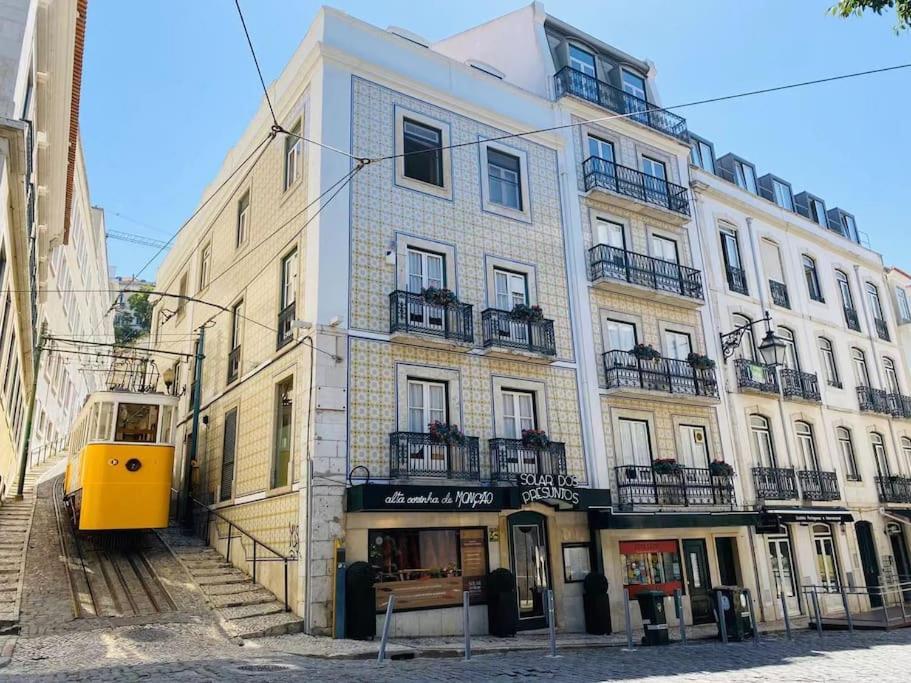 Liberty 140 Deluxe * Lisbon