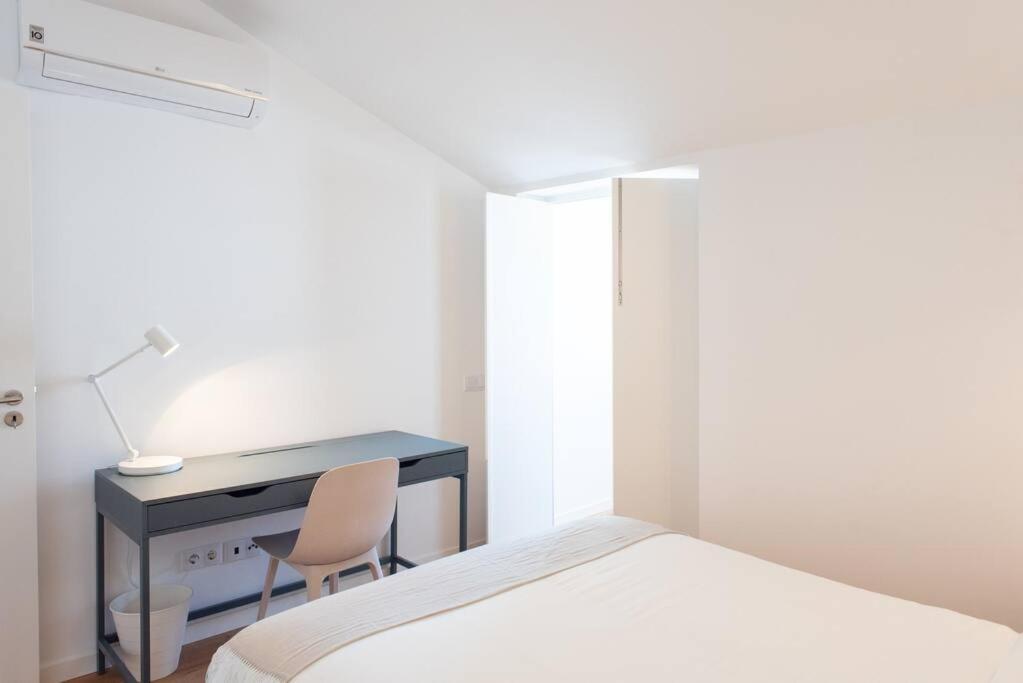 Amaro Iii - Stunning Penthouse In Alcantara Apartment