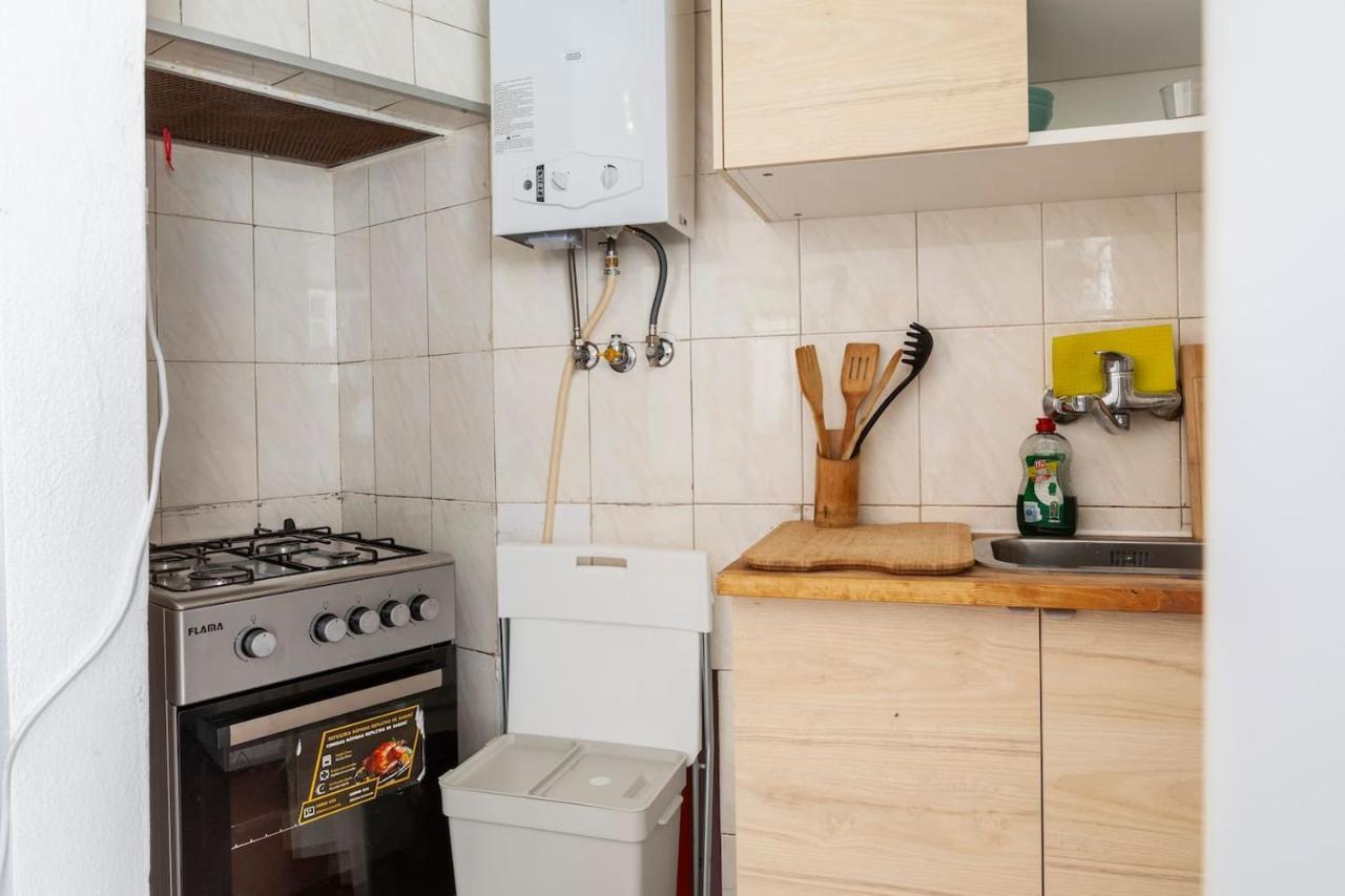 2 Bedroom For 4 People With Free Public Parking Apartment
