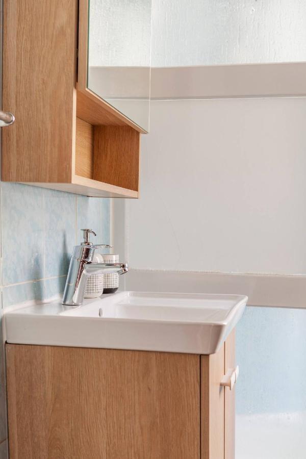 Apartment 2 Bedroom For 4 People With Free Public Parking
