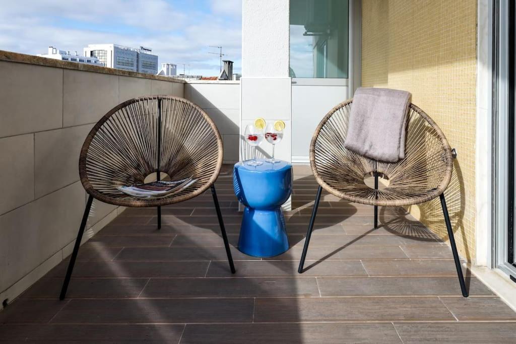Central With Balcony Apartment