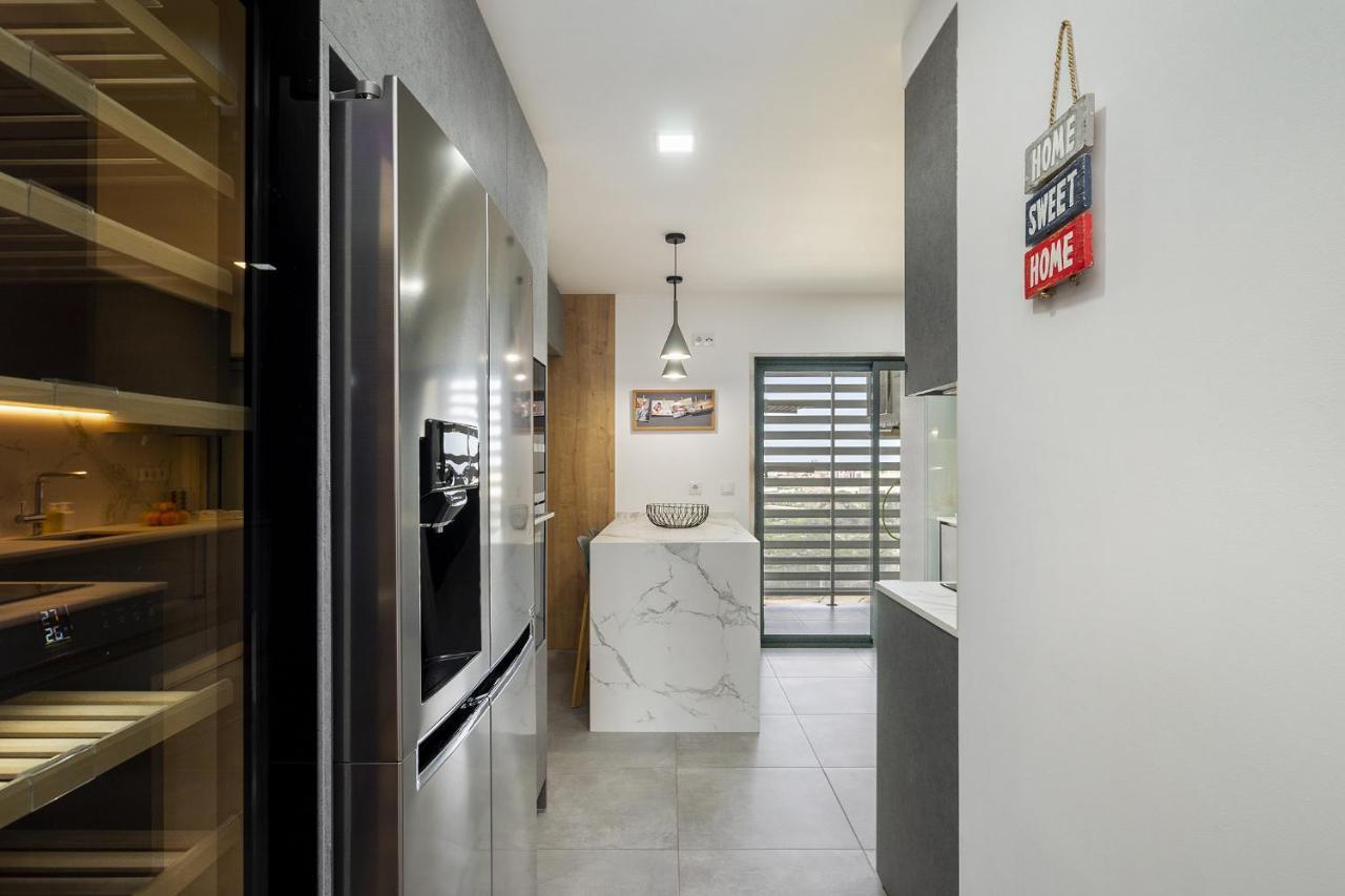Whome Family - Urban Retreat With Parking, Ac, Elevator In Great Location * Lisbon