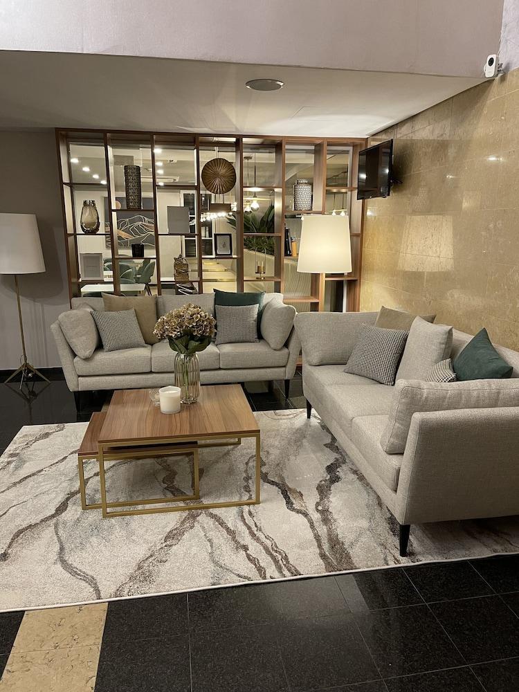 Hotel Sete Colinas Lisbon