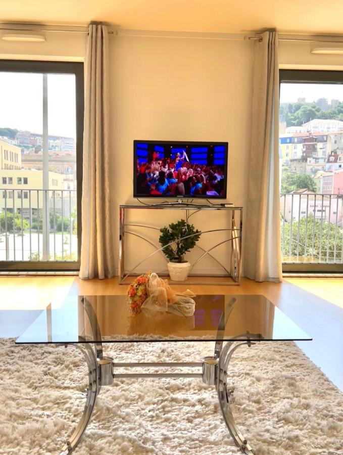 Homestay Luxury Castle View