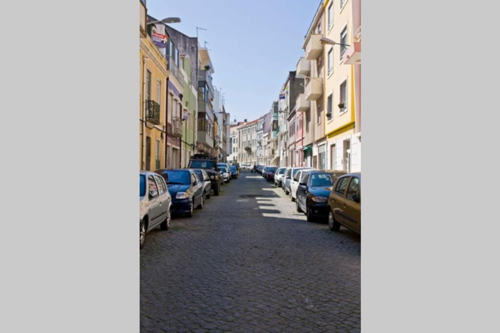 Apartment Cosy 3 Bedrooms At Campolide - 60 1a