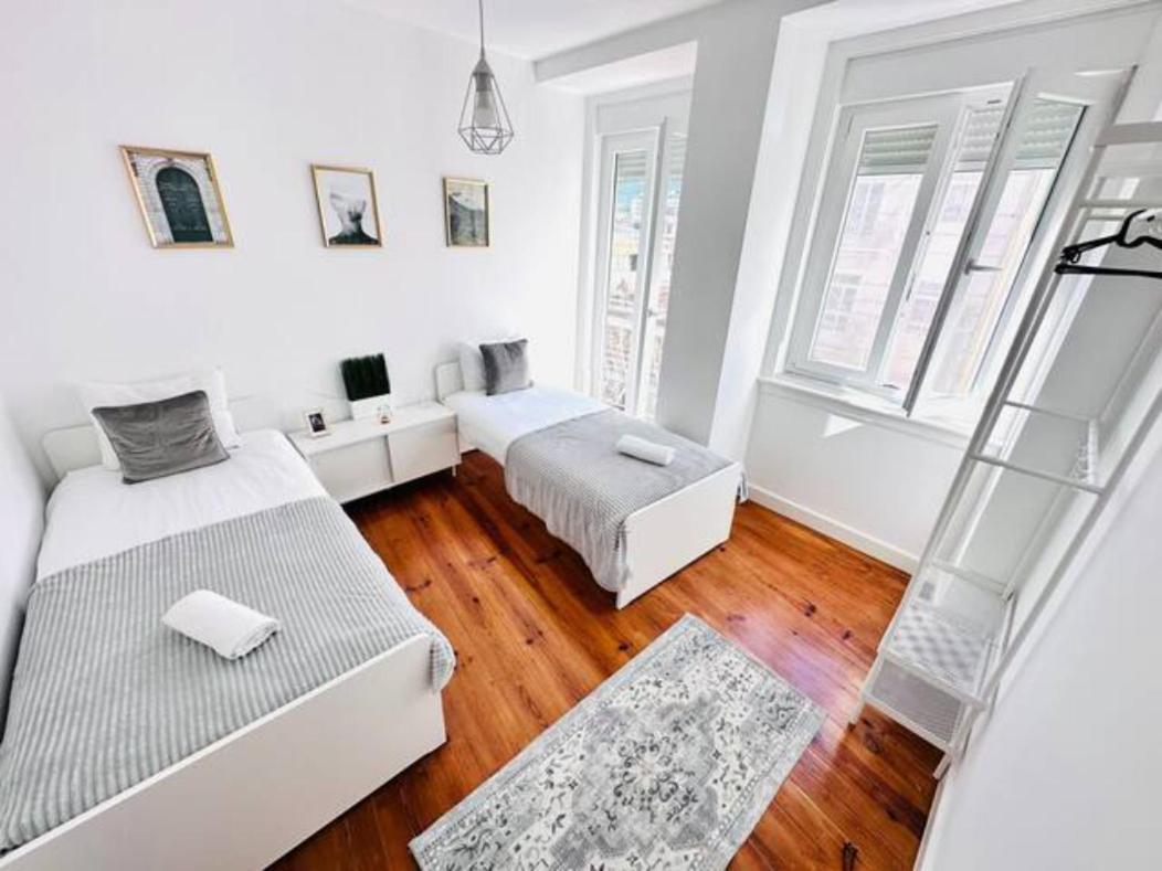 Apartment Large Flat Up 8pp *