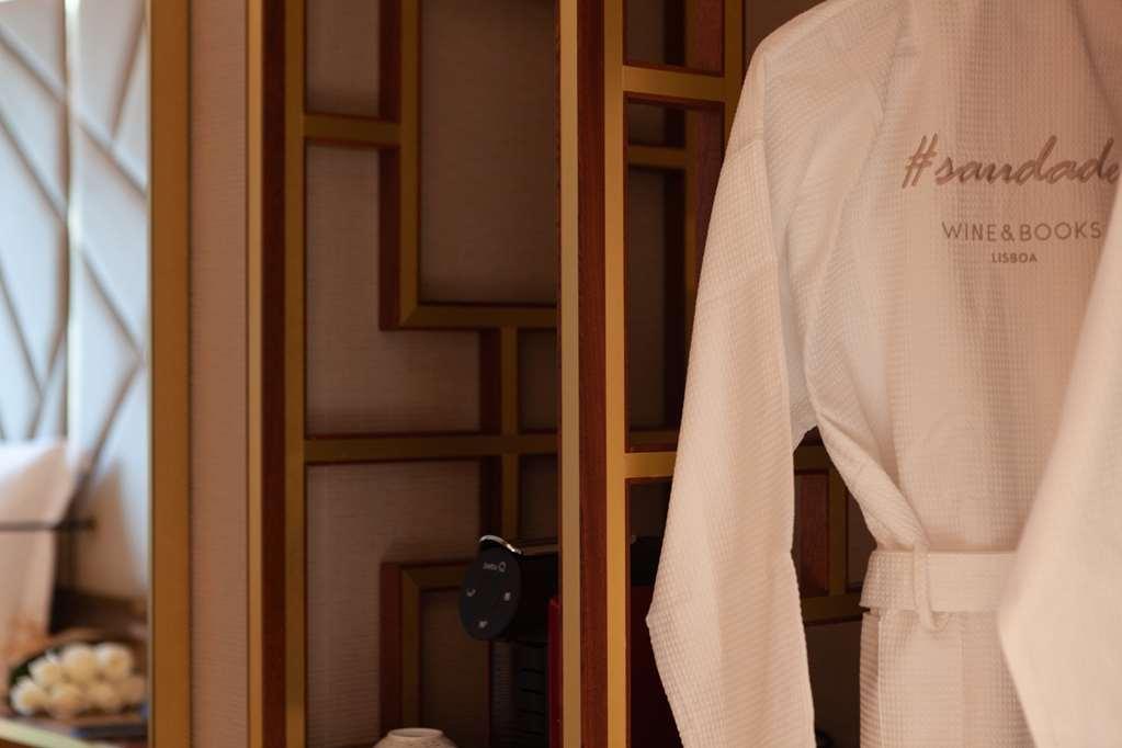 Hotel Wine & Books 5*