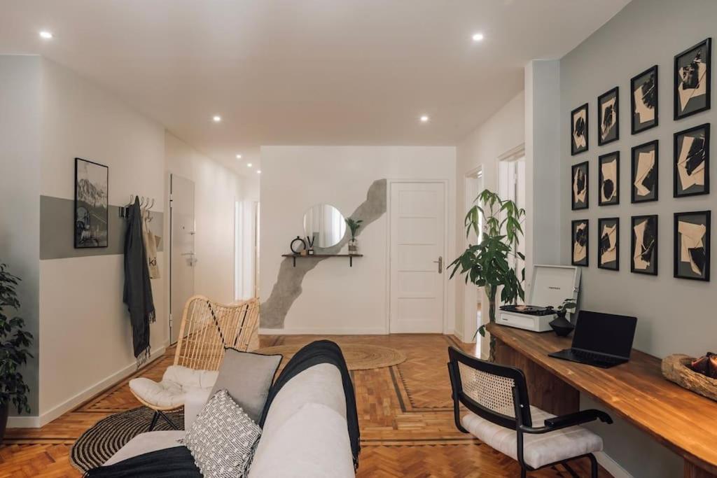 Apartment Soum - 2 Bedrooms In Alvalade Lisbon