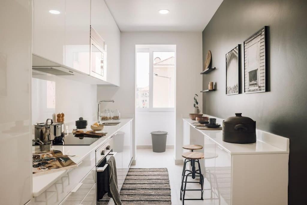Soum - 2 Bedrooms In Alvalade