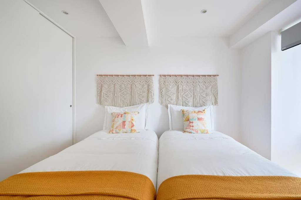 Apartment Charming Duplex With Private Terrace And Parking Lisbon