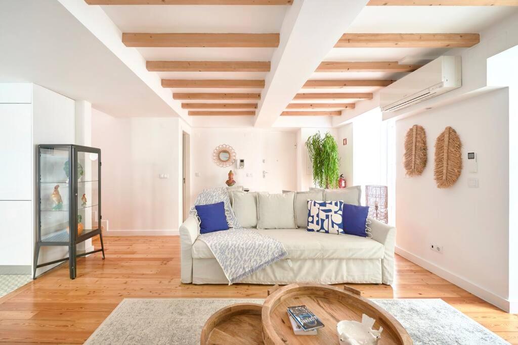 Charming Duplex With Private Terrace And Parking *