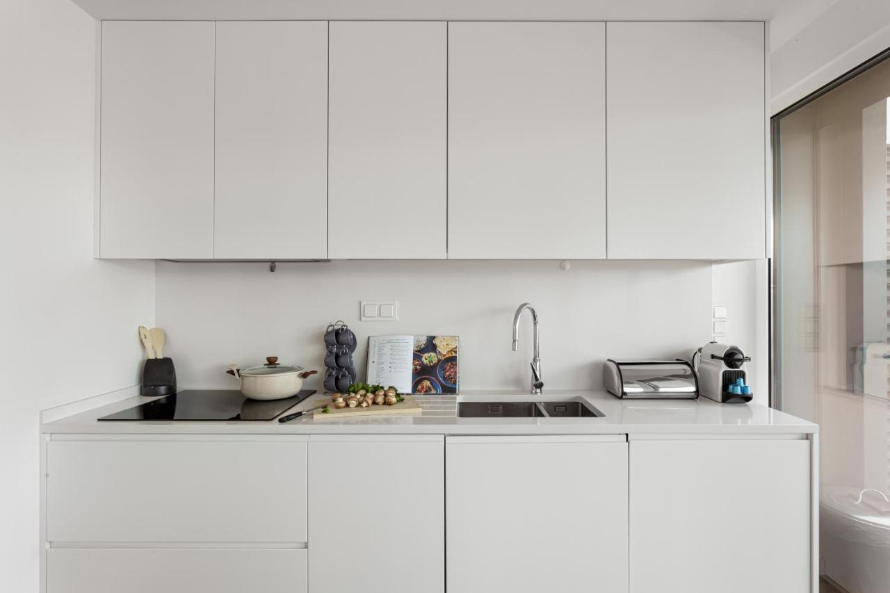 Apartment Modern 3br With Terrace In Benfica By Host For Us *
