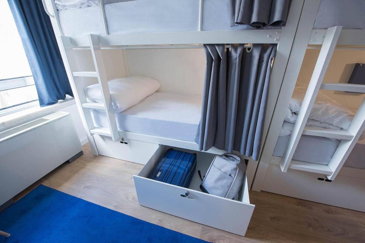 Room00 Hostel