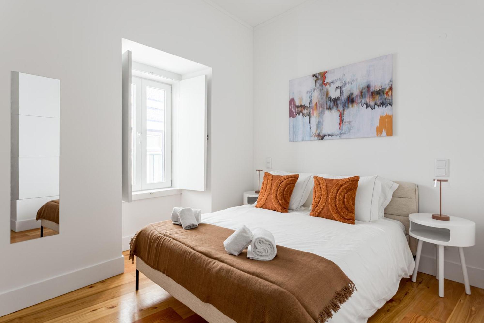 Joivy Stunning Downtown Flats * Lisbon