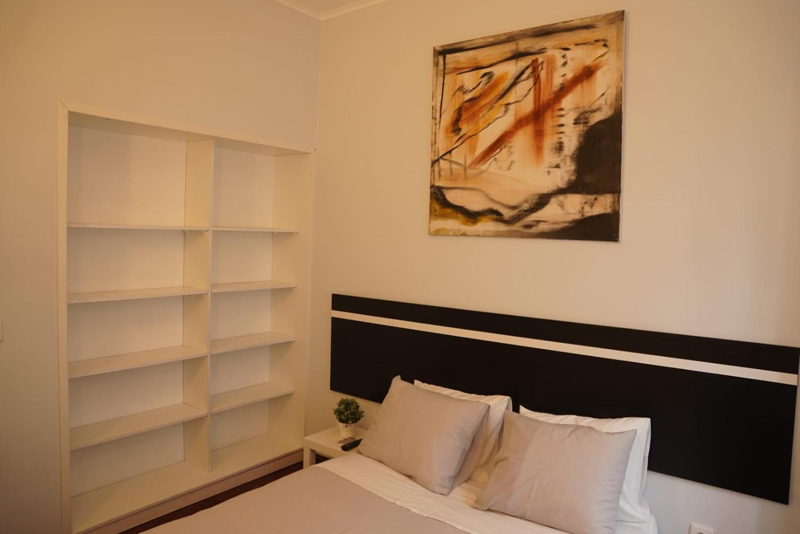 Quarto em Acomodações Particulares Bisengototo Homestay *