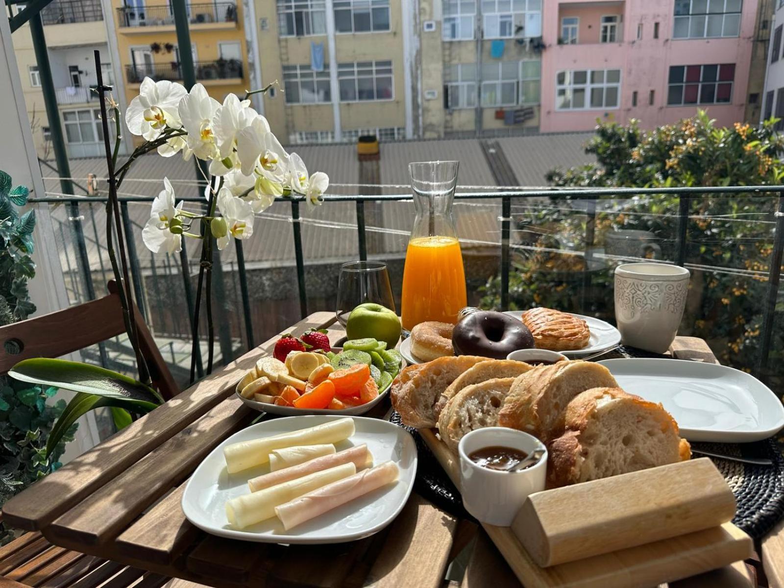 Quarto Aconchegante Com Janela E Vista Para Cidade Homestay Lisbon